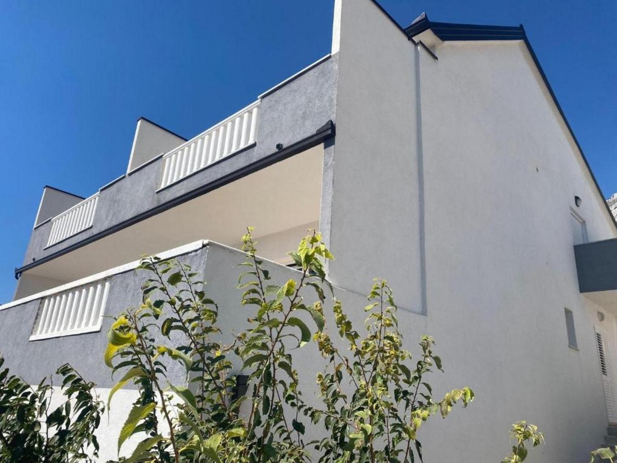 Apartment Stipic Омиш Экстерьер фото